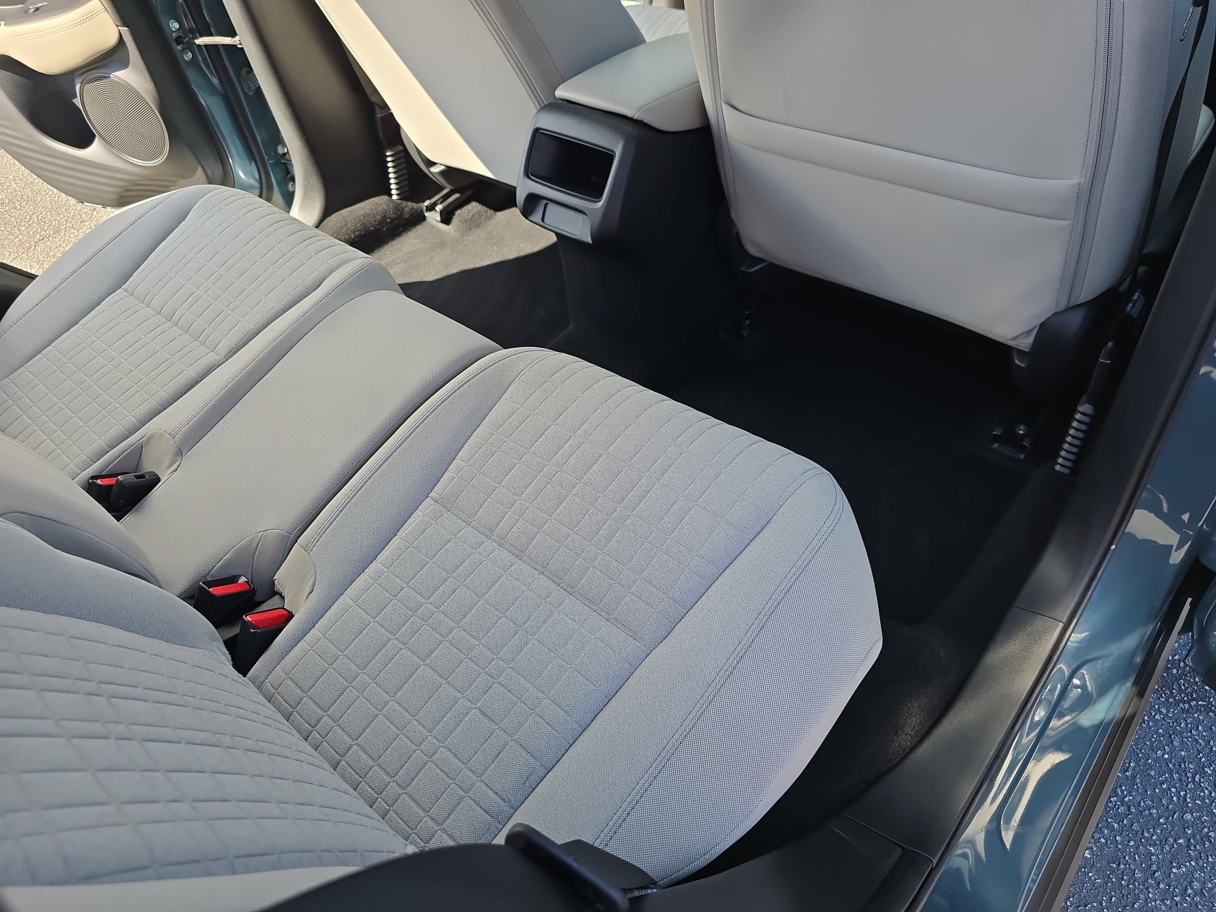 Certified 2025 Honda HR-V LX image 11