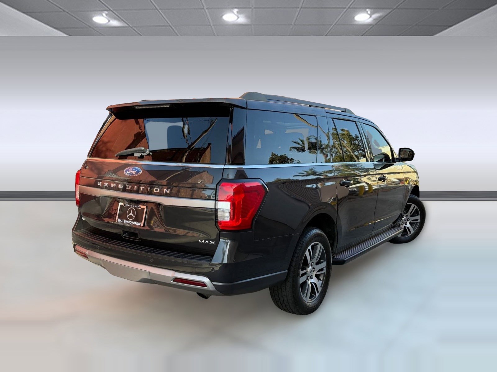 Used 2024 Ford Expedition Max XLT AWD/4WD image 8