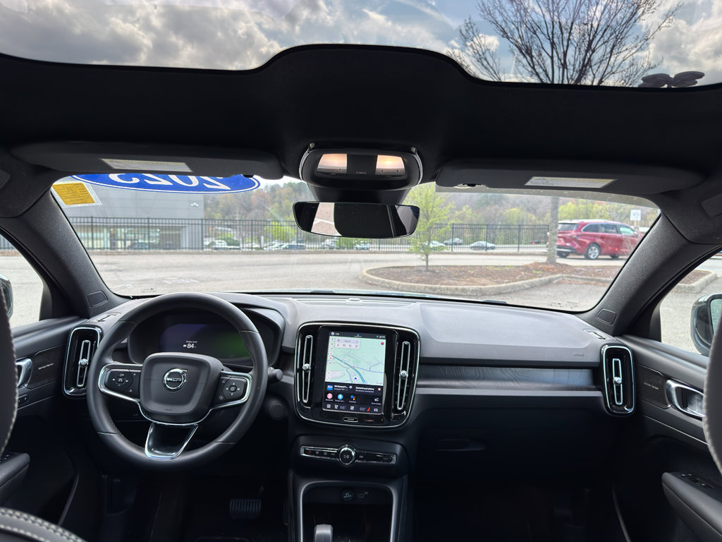 Used 2023 Volvo C40 P8 Recharge Ultimate image 14