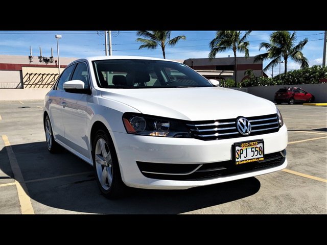 Used 2015 Volkswagen Passat 1.8T SE FWD image 3