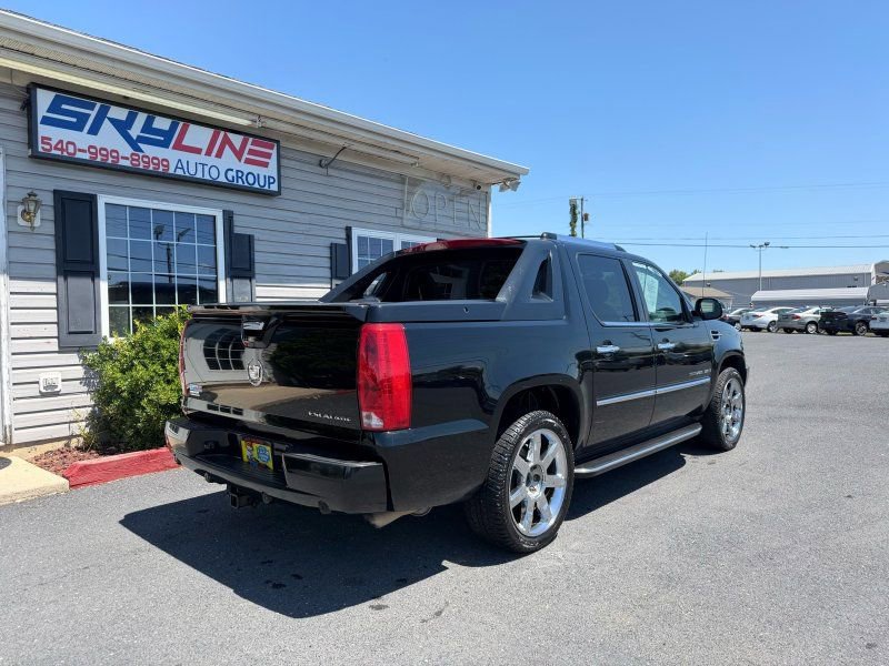 Used 2009 Cadillac Escalade EXT AWD/4WD image 3