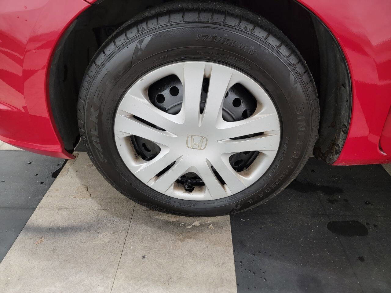 Used 2010 Honda Fit image 39