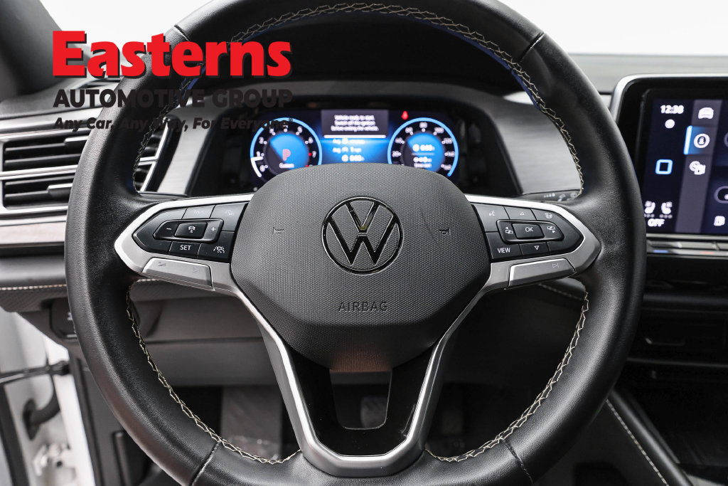 Used 2025 Volkswagen Atlas Cross Sport SE FWD image 12