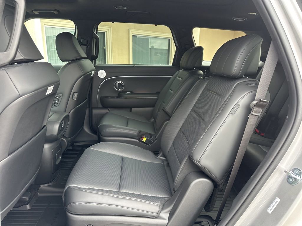 New 2026 Hyundai Palisade Calligraphy FWD image 16