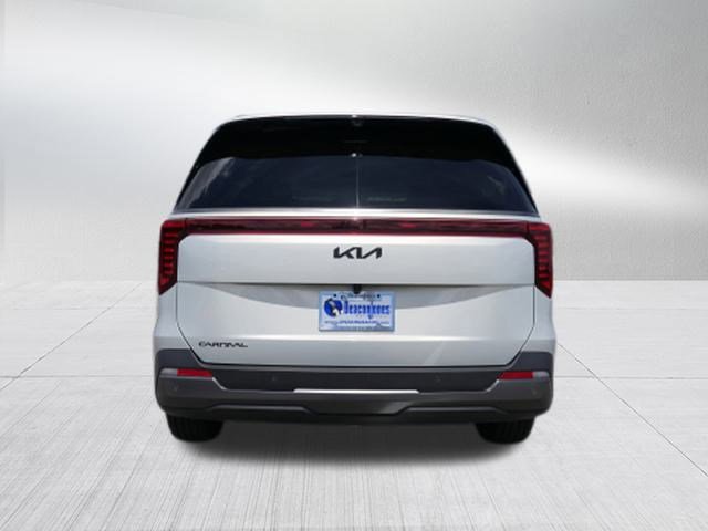 Certified 2025 Kia Carnival SX Prestige image 4