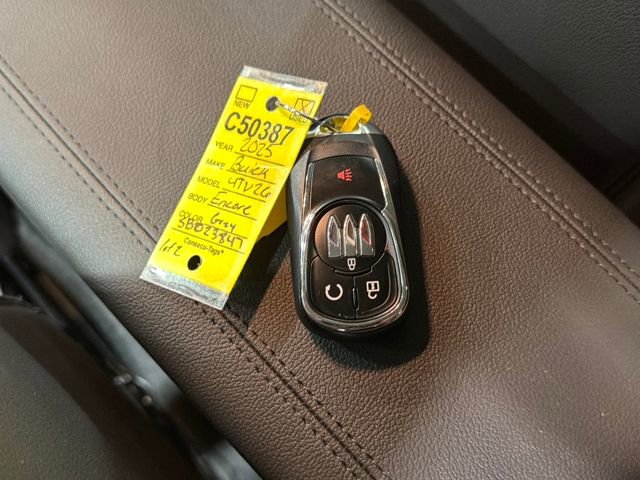 Used 2025 Buick Encore GX Preferred image 32