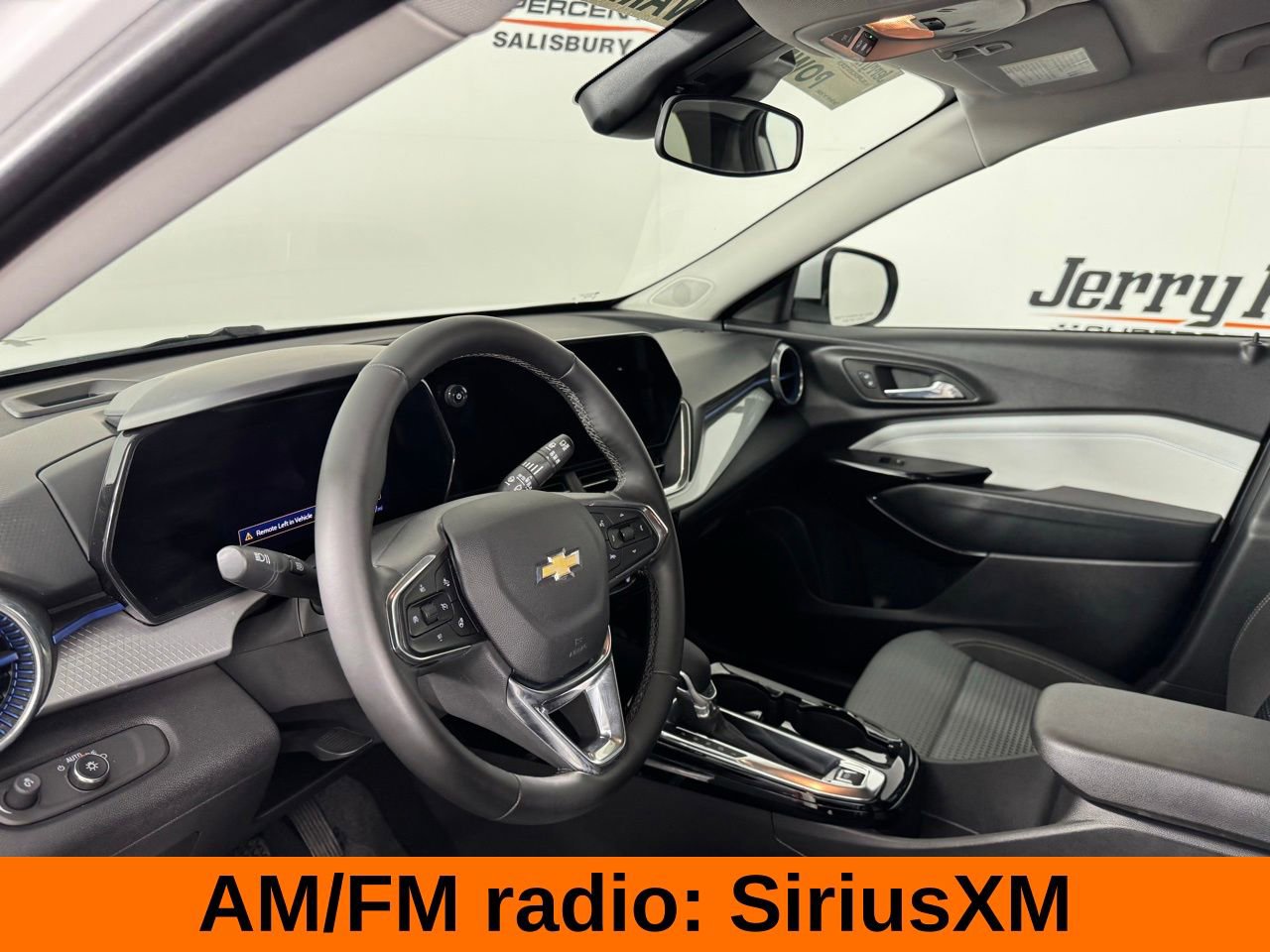Used 2025 Chevrolet Trax LT w/ LT Convenience Package FWD image 12