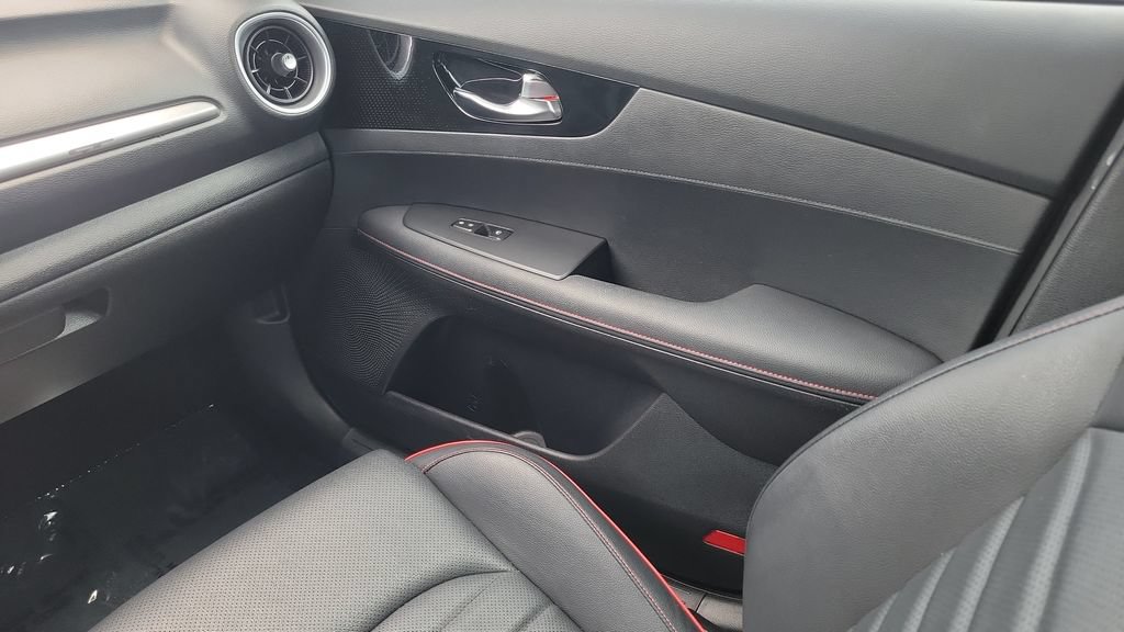 Used 2023 Kia Forte GT w/ GT2 Package FWD image 16