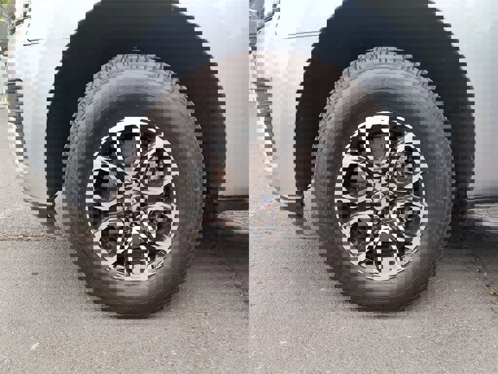 Used 2024 Ford Expedition XLT image 10