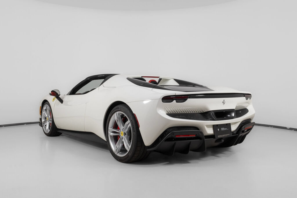Used 2025 Ferrari 296 GTS RWD image 4
