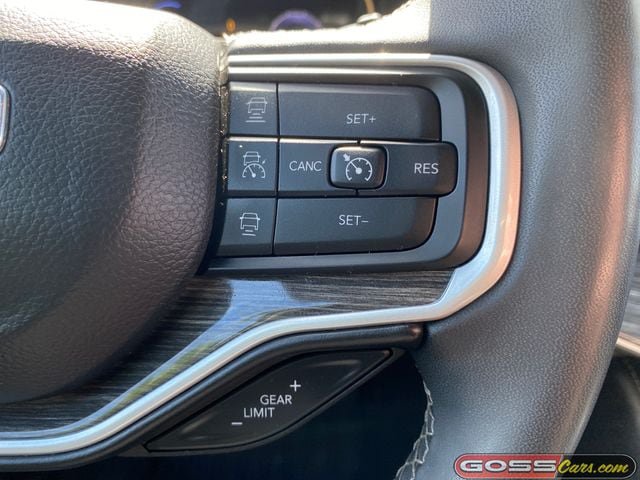 Used 2022 Jeep Wagoneer Series III AWD/4WD image 20