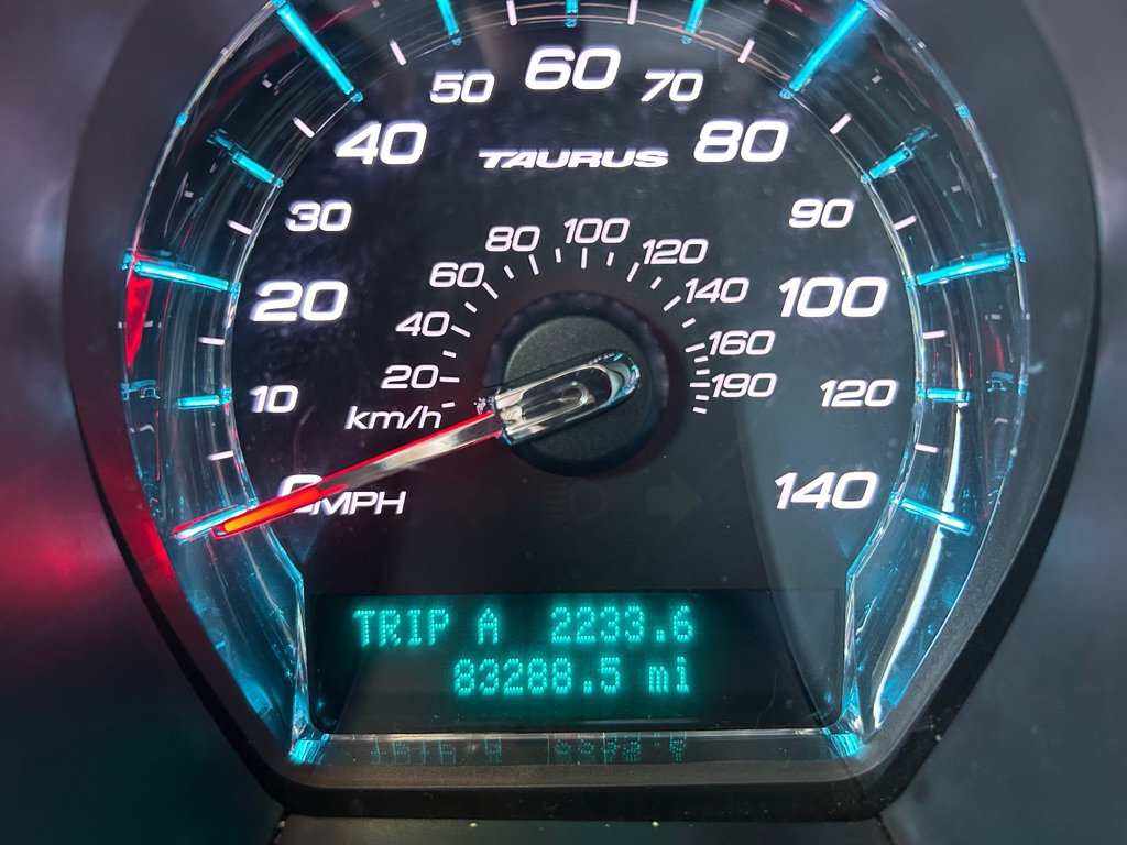 Used 2011 Ford Taurus SE FWD image 17