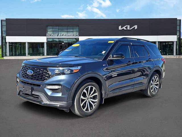 Used 2024 Ford Explorer ST-Line w/ Class IV Trailer Tow Package RWD image 2
