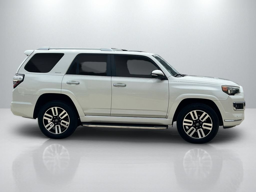 Used 2018 Toyota 4Runner Limited AWD/4WD image 4