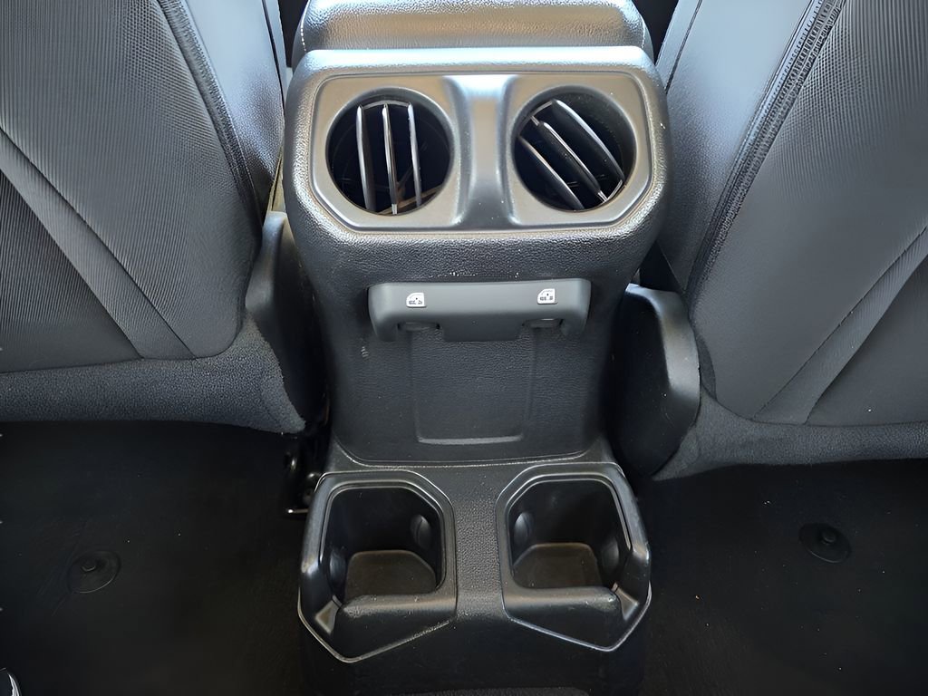 Used 2020 Jeep Wrangler Unlimited Sport AWD/4WD image 29