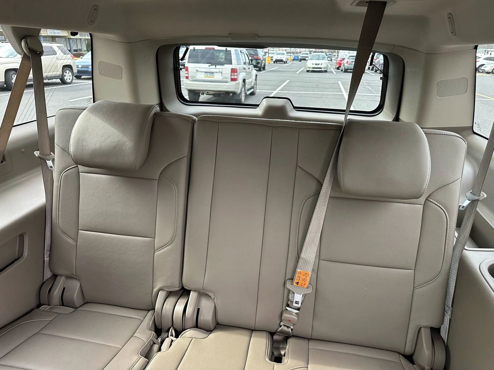 Used 2016 Chevrolet Suburban LT w/ Luxury Package image 26