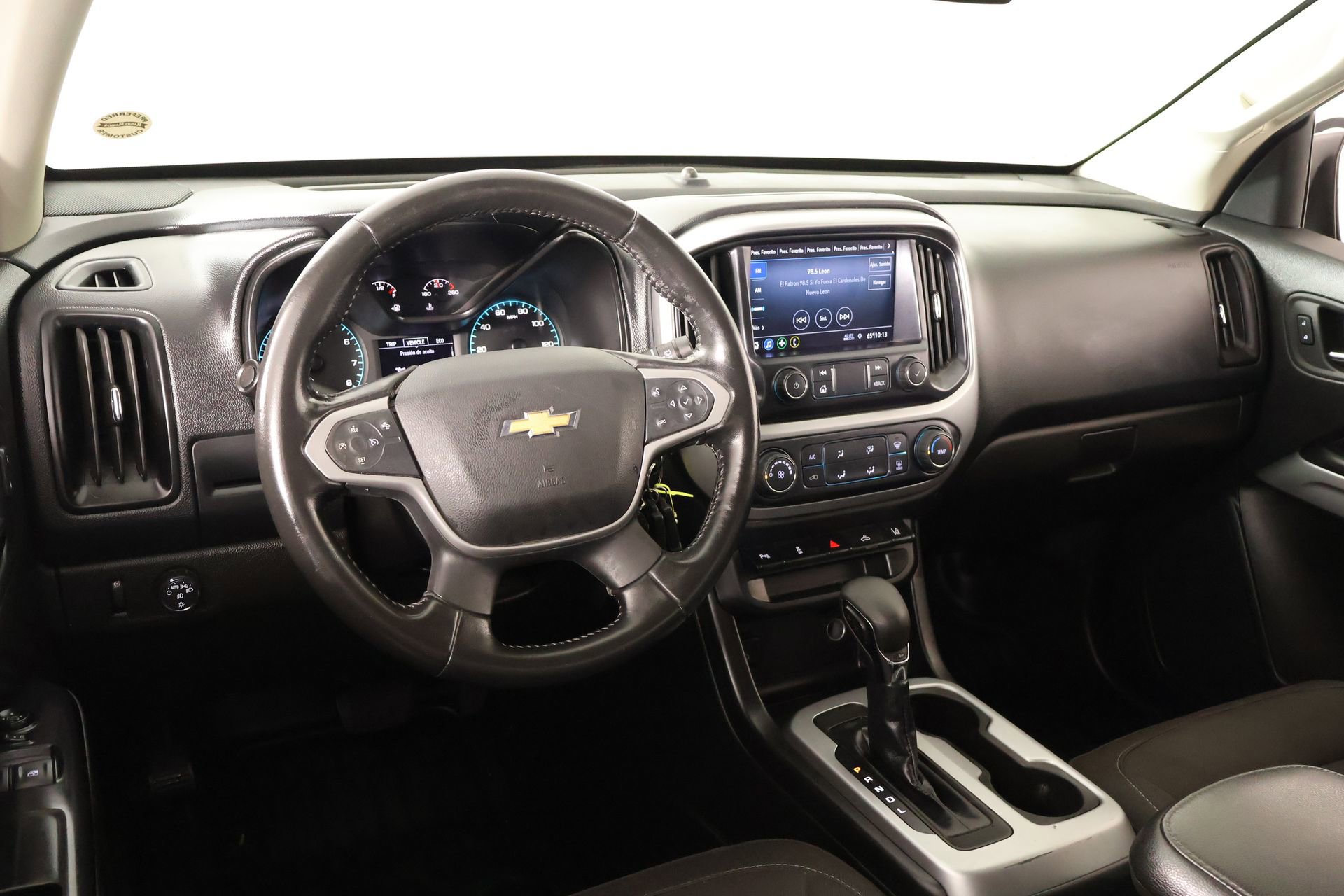 Used 2022 Chevrolet Colorado LT w/ Fleet Safety Package image 2