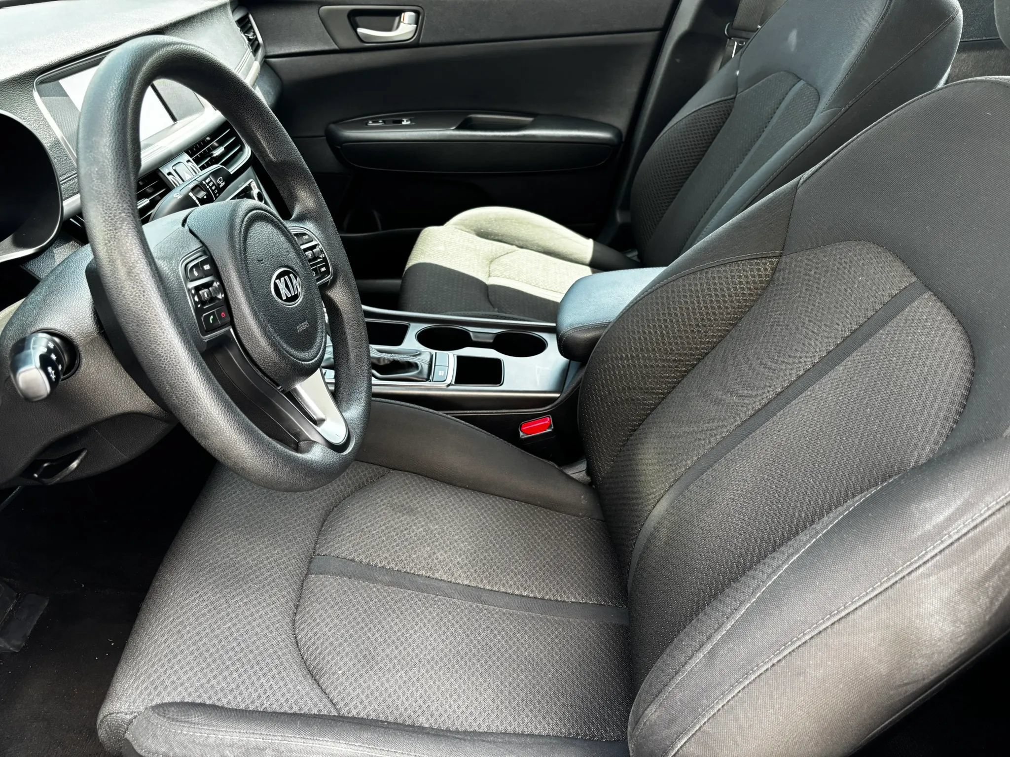 Used 2018 Kia Optima LX FWD image 14