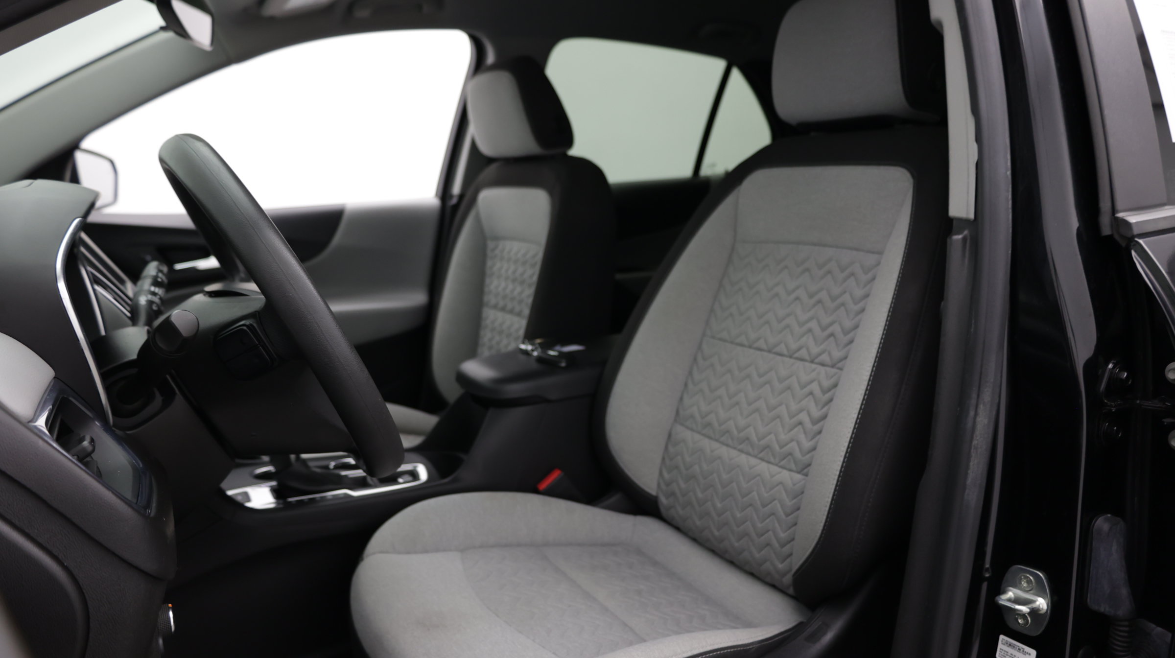 Used 2022 Chevrolet Equinox LS AWD/4WD image 16