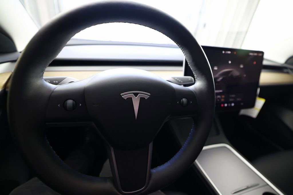 Used 2023 Tesla Model 3 Performance AWD/4WD image 19