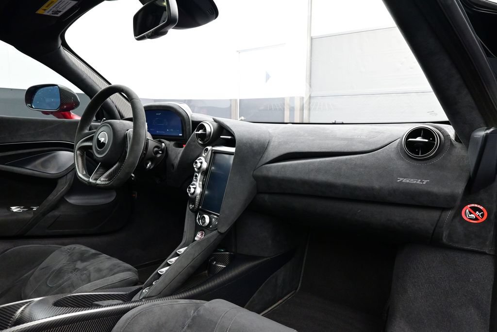 Used 2021 McLaren 765LT RWD image 15