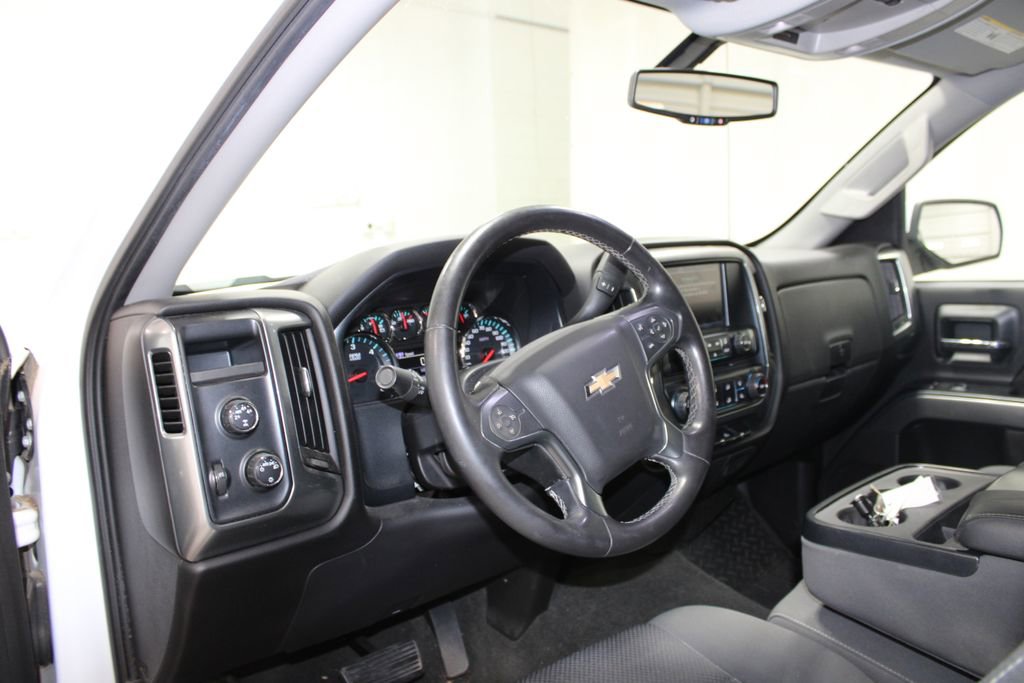 Used 2016 Chevrolet Silverado 1500 LT AWD/4WD image 32