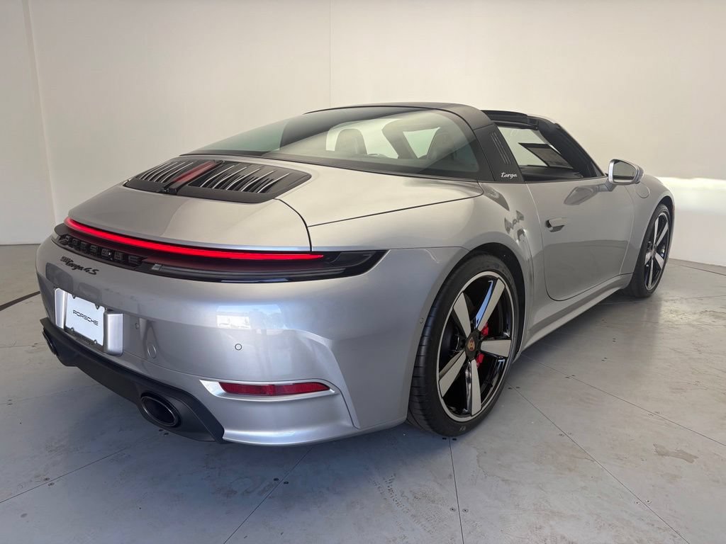 Certified 2026 Porsche 911 Targa 4S AWD/4WD image 3