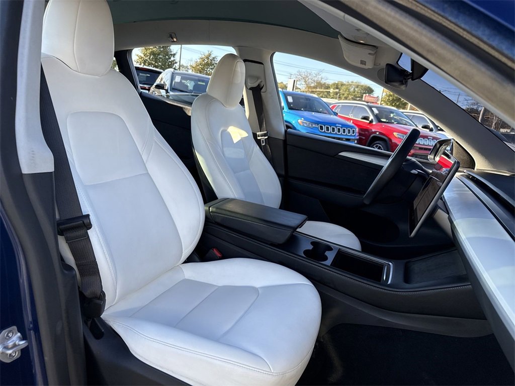 Used 2023 Tesla Model Y Long Range image 24