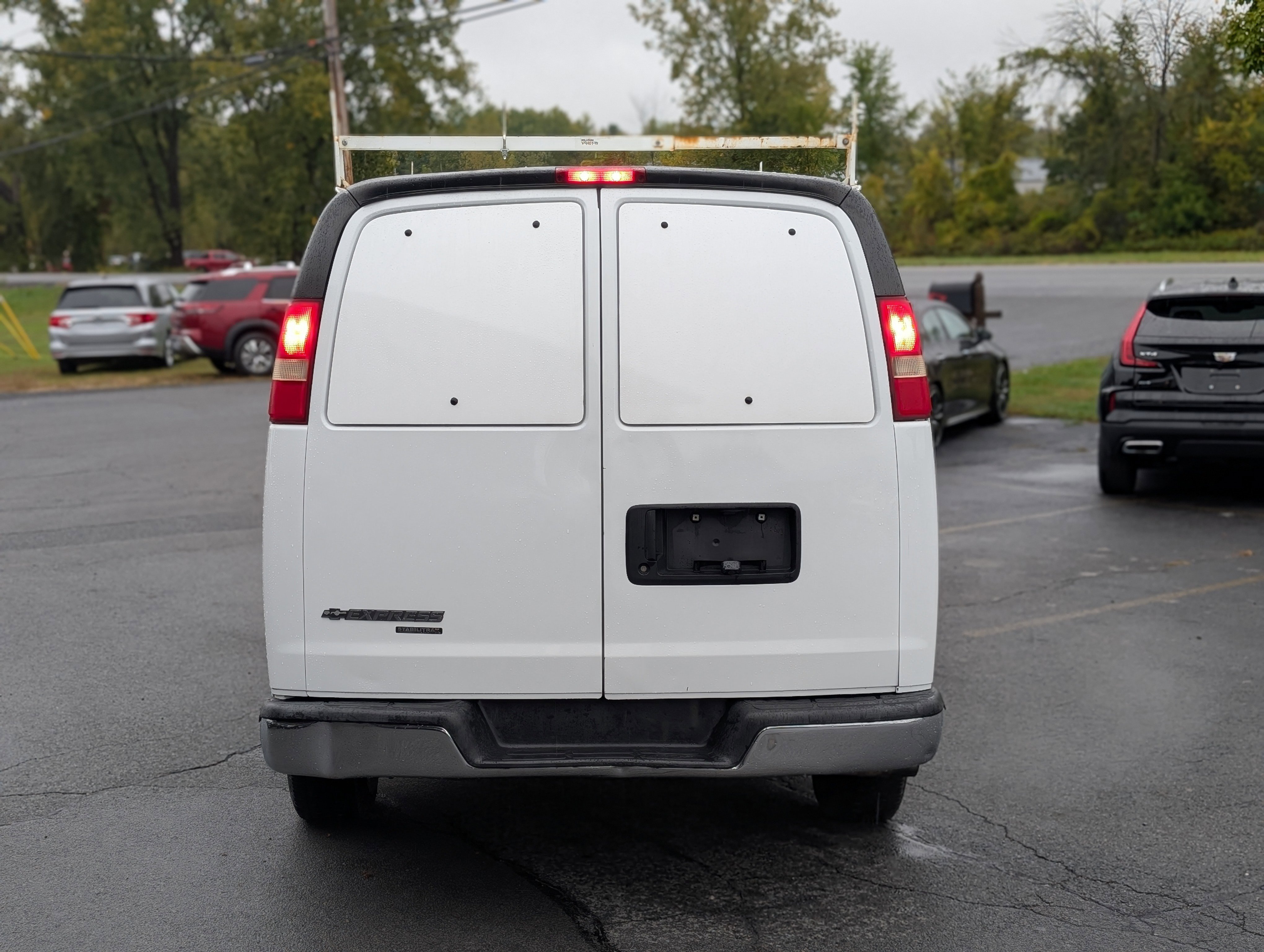 Used 2015 Chevrolet Express 3500 LT w/ LT Preferred Equipment Group image 8
