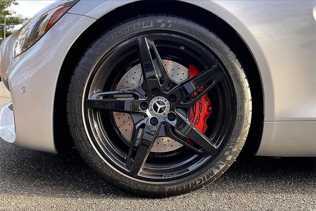 Used 2018 Mercedes-Benz AMG GT Roadster image 6