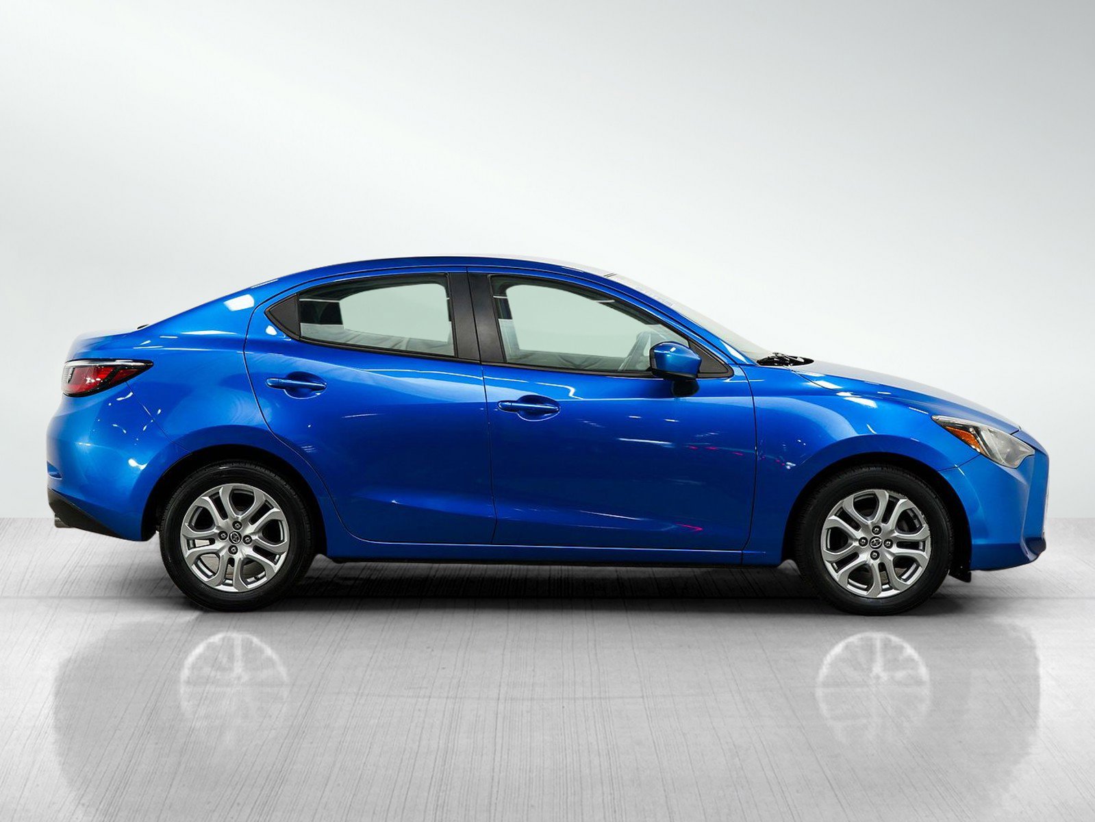 Used 2016 Scion iA image 6