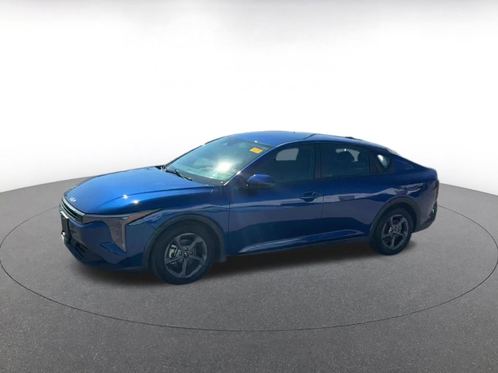 Used 2025 Kia K4 LXS image 8
