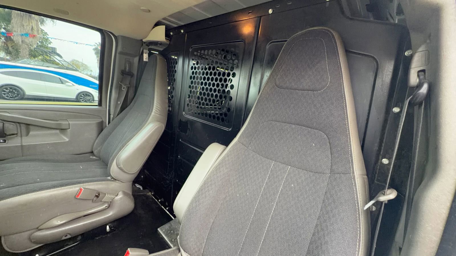 Used 2019 Chevrolet Express 2500 w/ Driver Convenience Package image 24