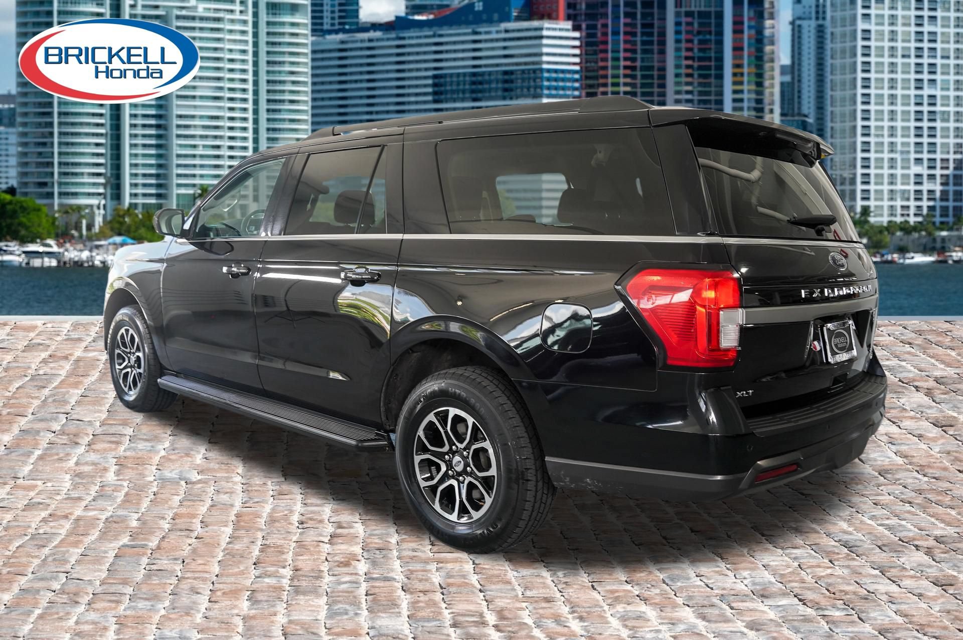 Used 2024 Ford Expedition Max XLT RWD image 5
