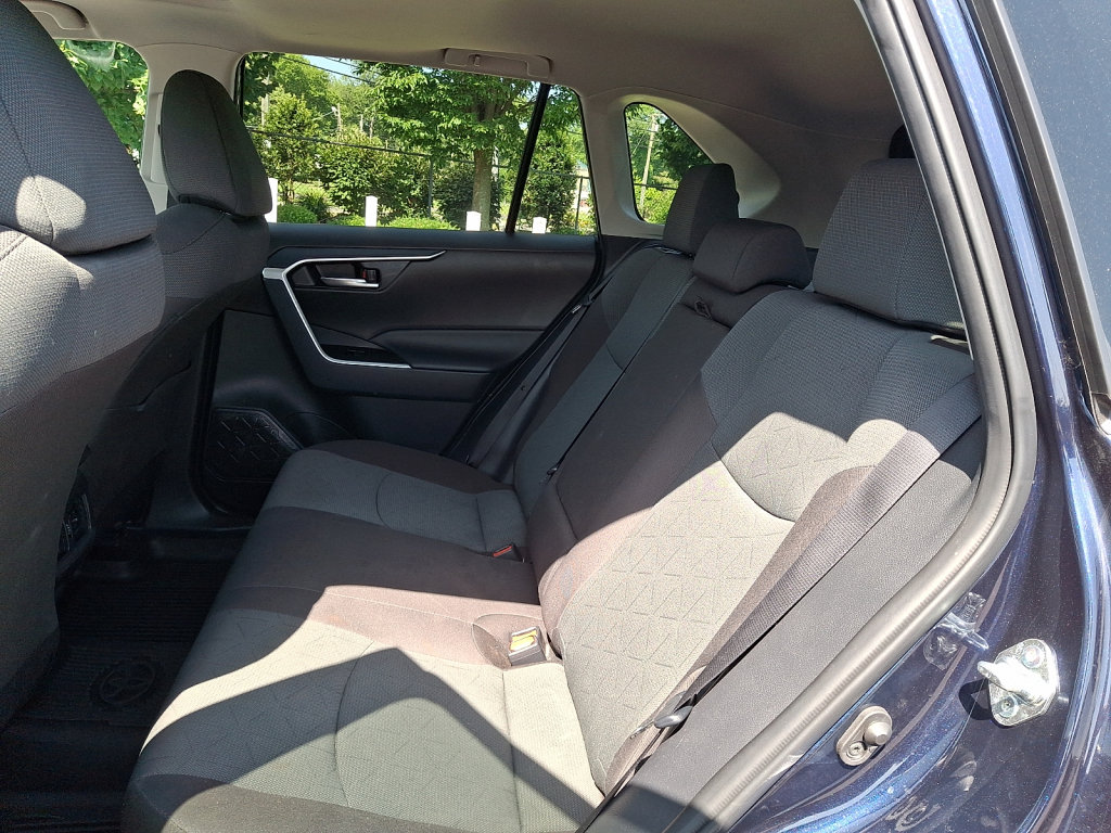 Used 2025 Toyota RAV4 XLE w/ Convenience Package AWD/4WD image 20