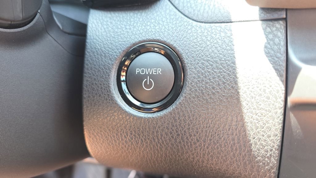 Used 2026 Toyota Camry SE FWD image 22
