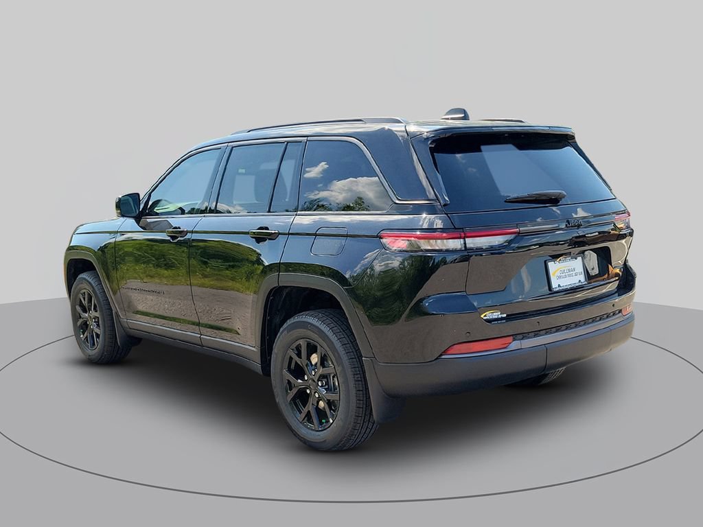 New 2026 Jeep Grand Cherokee Altitude RWD image 5