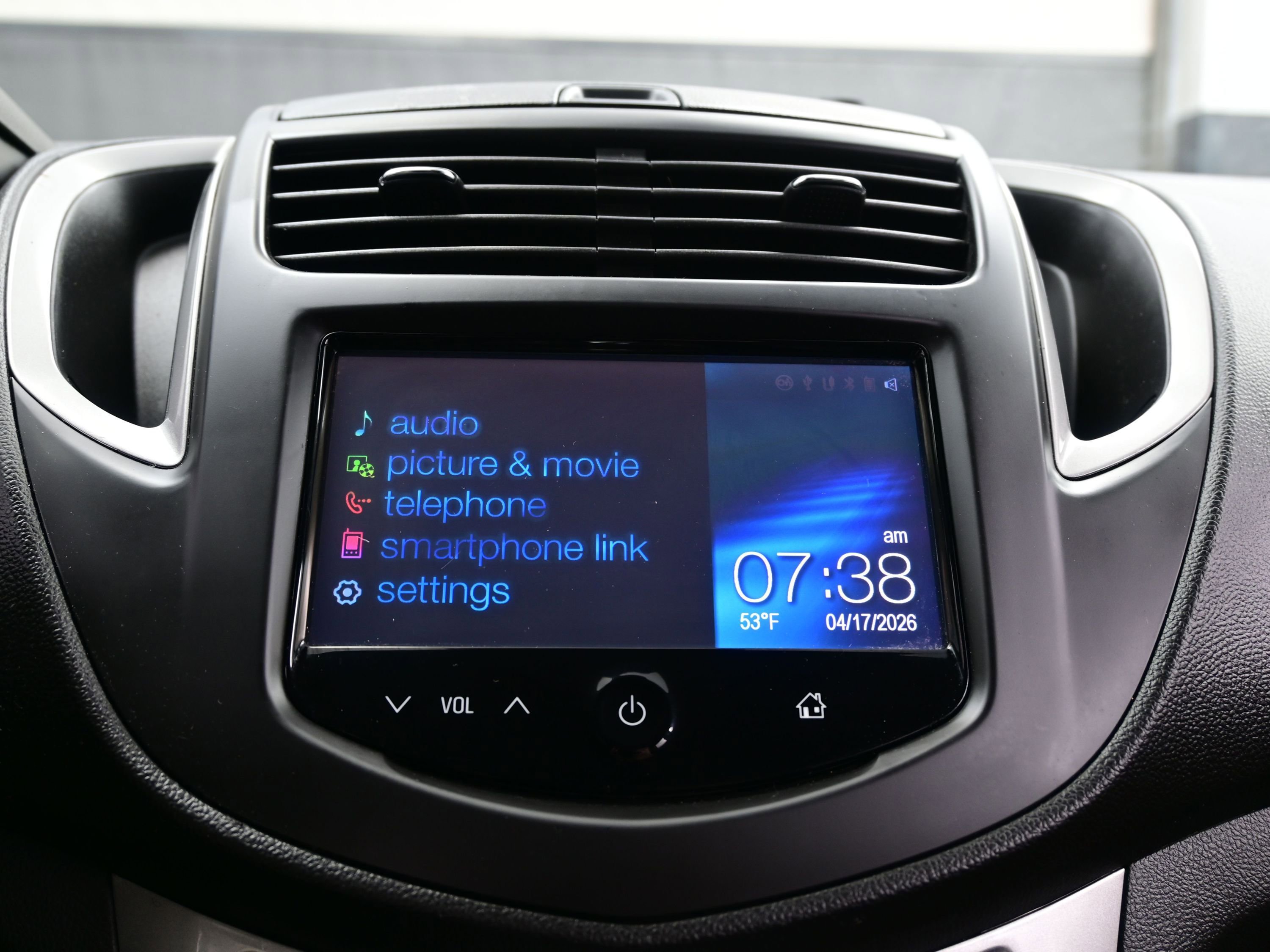 Used 2015 Chevrolet Trax LT w/ LT Plus Package FWD image 19