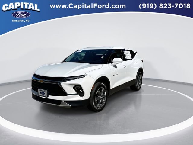 Used 2025 Chevrolet Blazer LT AWD/4WD image 4
