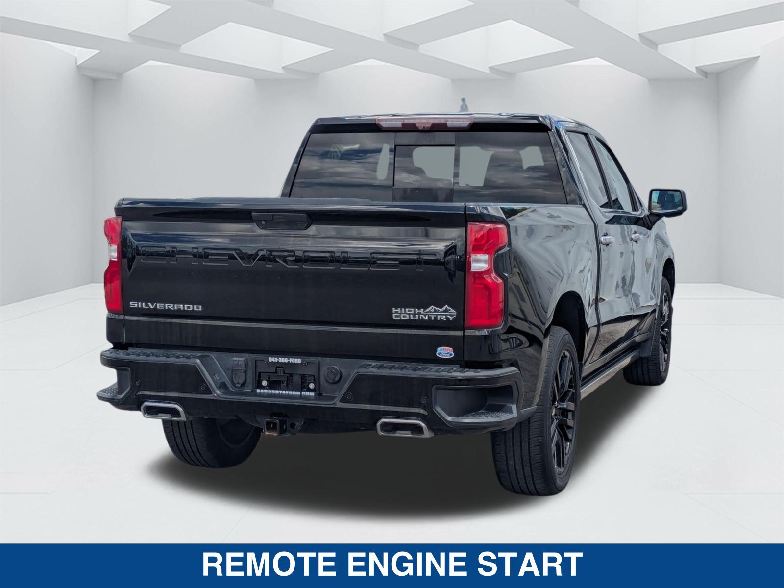 Used 2020 Chevrolet Silverado 1500 High Country w/ Technology Package AWD/4WD image 5