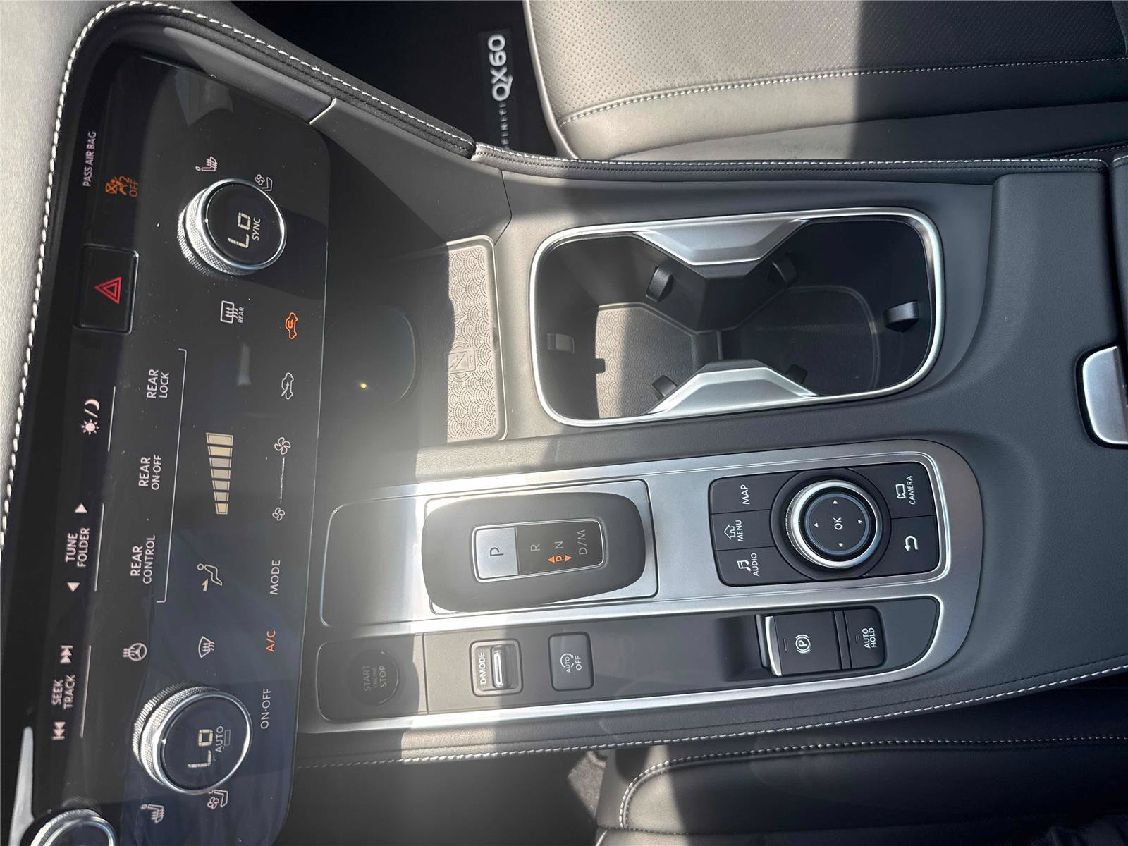 New 2027 INFINITI QX60 Luxe w/ Cargo Package FWD image 22