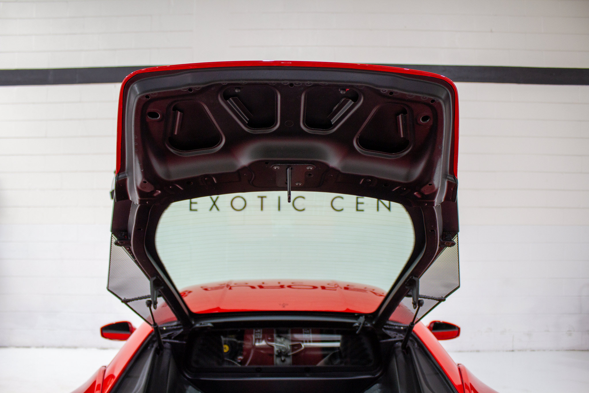Used 2014 Ferrari 458 Italia Coupe RWD image 36