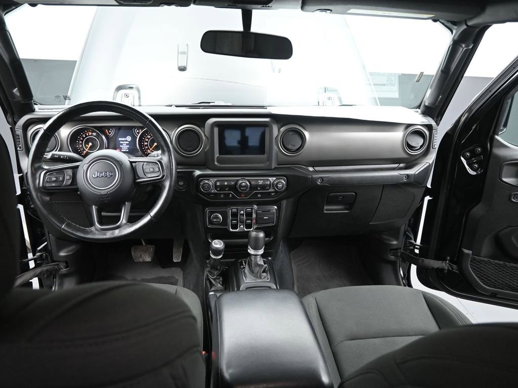 Used 2022 Jeep Gladiator Willys image 23