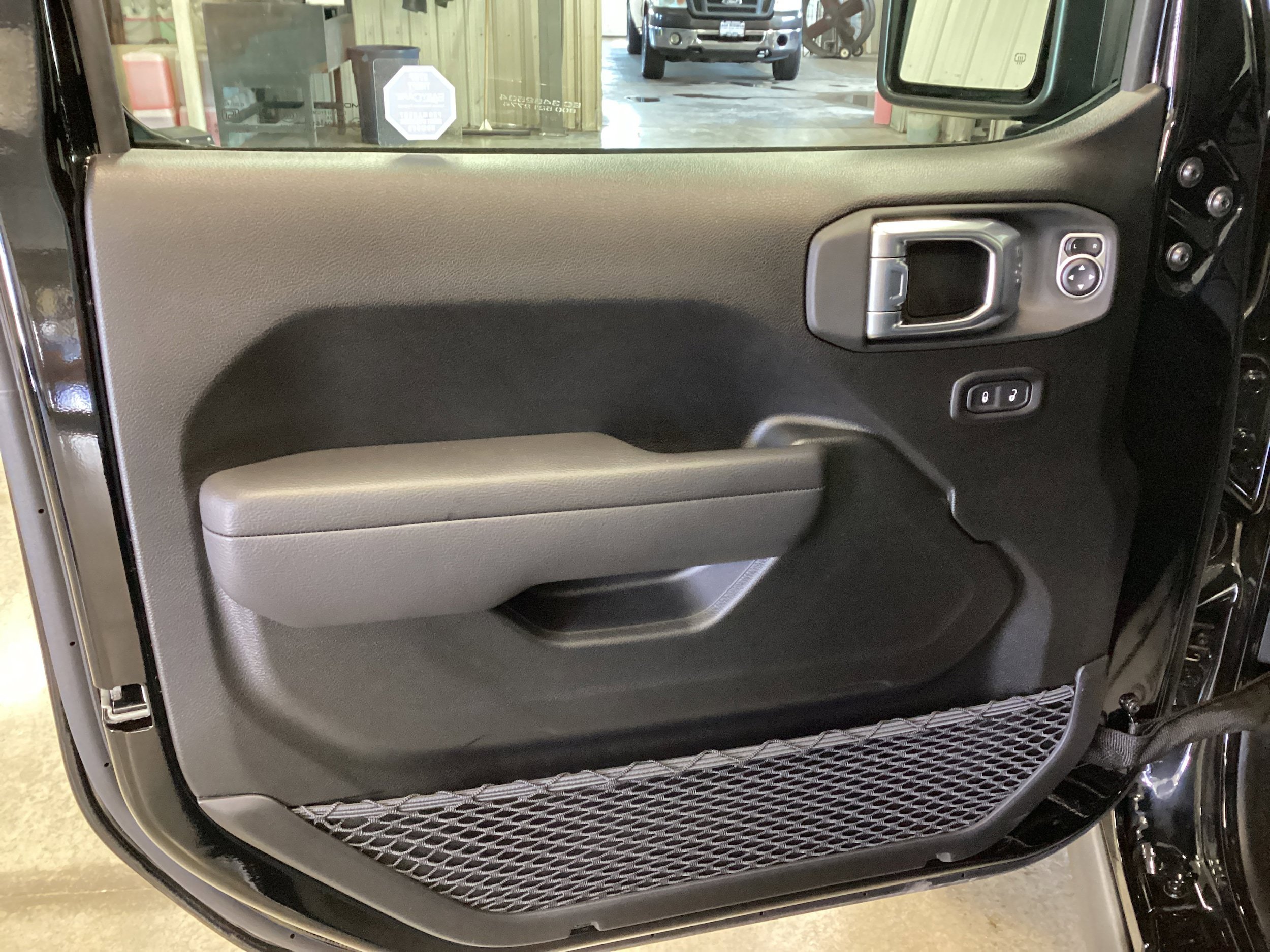 New 2026 Jeep Wrangler Unlimited Rubicon AWD/4WD image 12