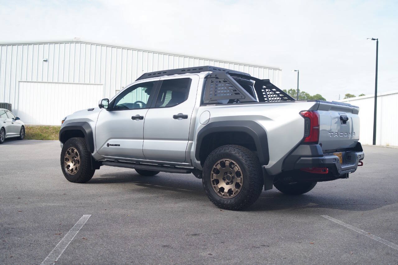 Used 2024 Toyota Tacoma 4x4 Double Cab Hybrid image 11