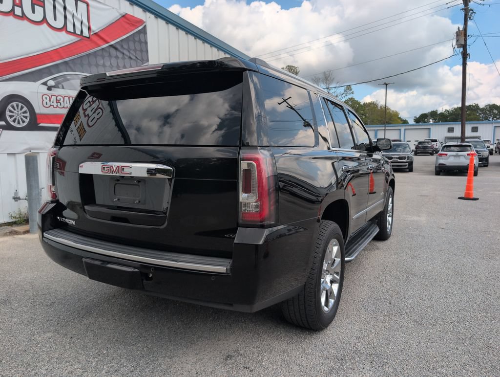 Used 2017 GMC Yukon Denali w/ Open Road Package AWD/4WD image 8