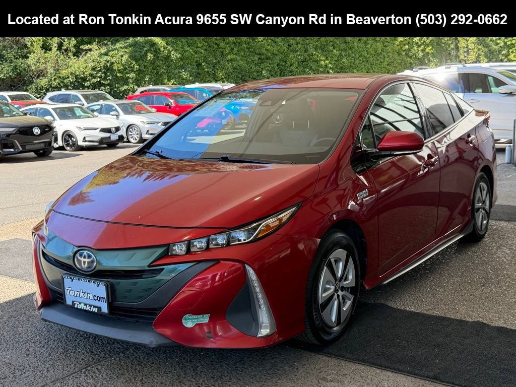 Used 2017 Toyota Prius Prime Premium w/ Preferred Accessory Package image 4