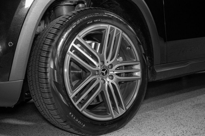 Certified 2026 Mercedes-Benz GLS 450 4MATIC image 10