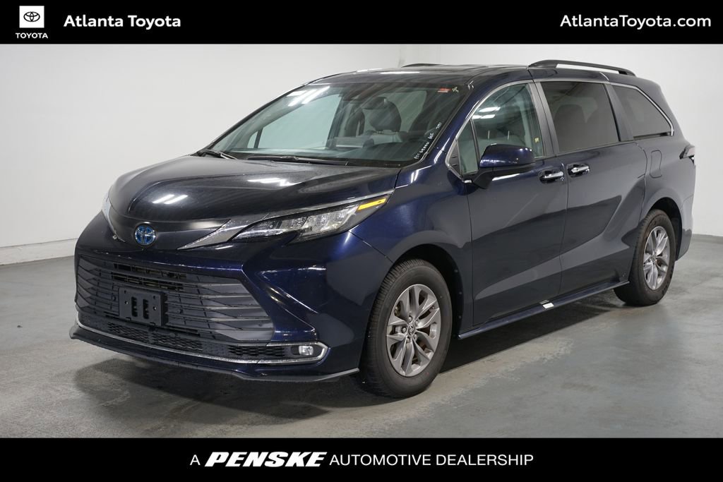 Used 2023 Toyota Sienna XLE