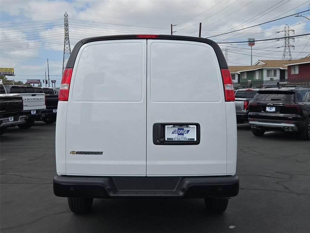 New 2026 Chevrolet Express 2500 w/ Driver Convenience Package RWD image 27